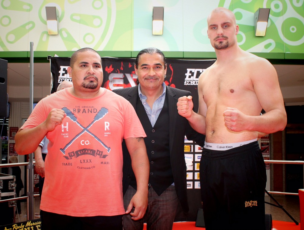 Saul Farah vs. Adrian Granat / Foto: EC Boxing