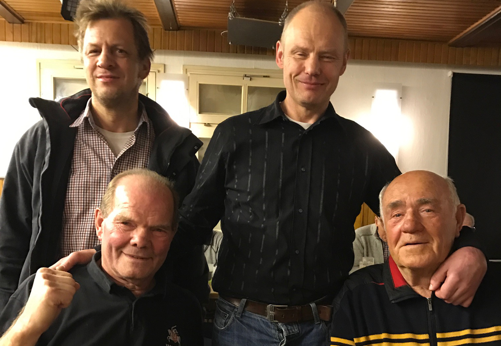 Hatten viel zu erzählen und zu diskutieren: Jürgen Blin, Kalle Schönberg, Volker Kiparski und "Macher" Thorsten Spürgin