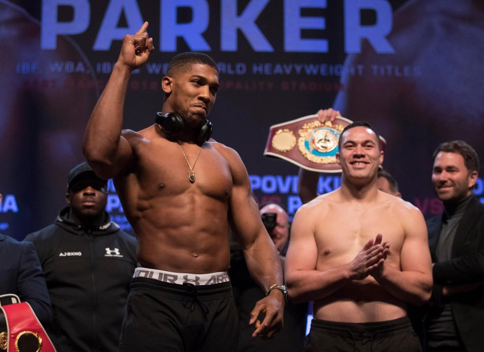 Anthony Joshua vs Parker weigh in